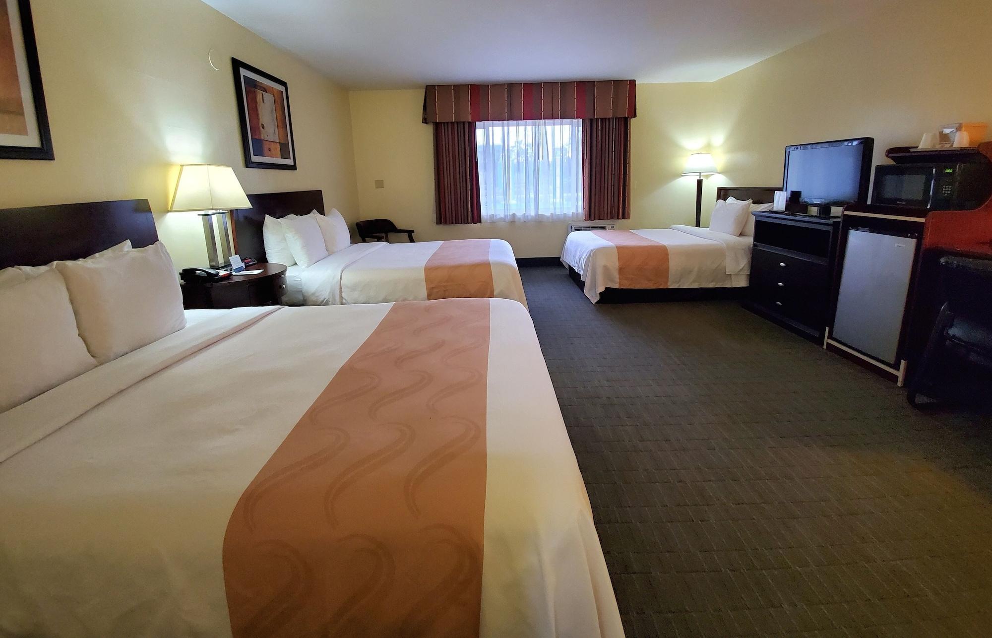 Quality Inn & Suites Anaheim At The Park Bagian luar foto