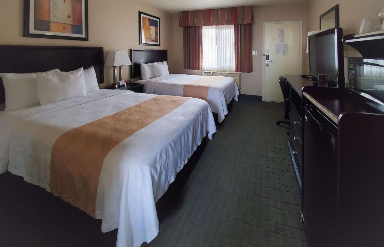 Quality Inn & Suites Anaheim At The Park Bagian luar foto